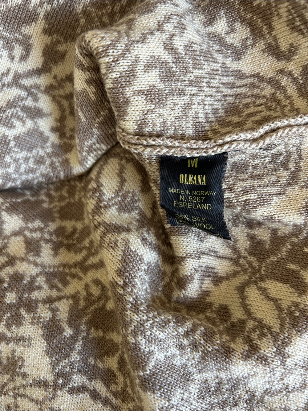 Oleana sweater - Picture 4 of 6